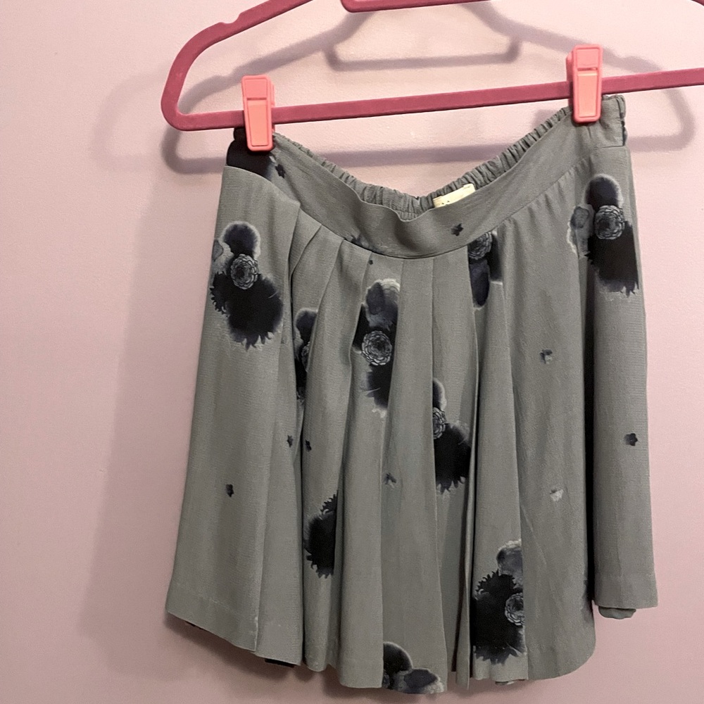 aritzia Sunday Best Blue Floral mini skirt